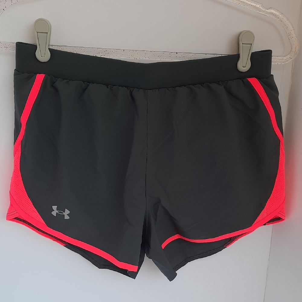 Under Armour Women's Fly-By 2.0 Athletic Shorts, Pitch Gray Cerise Reflective